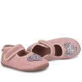emel-barefoot-ek4000-12-kapcie-dziewczece-do-zlobka-przedszkola-serduszko.jpg