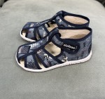 Ciciban 440 kapcie z wkładką profilowaną  chłopięce na rzep  (22-30) Wally 