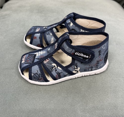 ciciban Wally 8440.jpeg