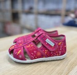 Ciciban 440 Dolly  kapcie z wkładką profilowaną na rzep  (21-35)    