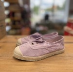 Cienta 70998-13 Lila  hiszpańskie, pachnące trampki z gumką fioletowe haftowane 